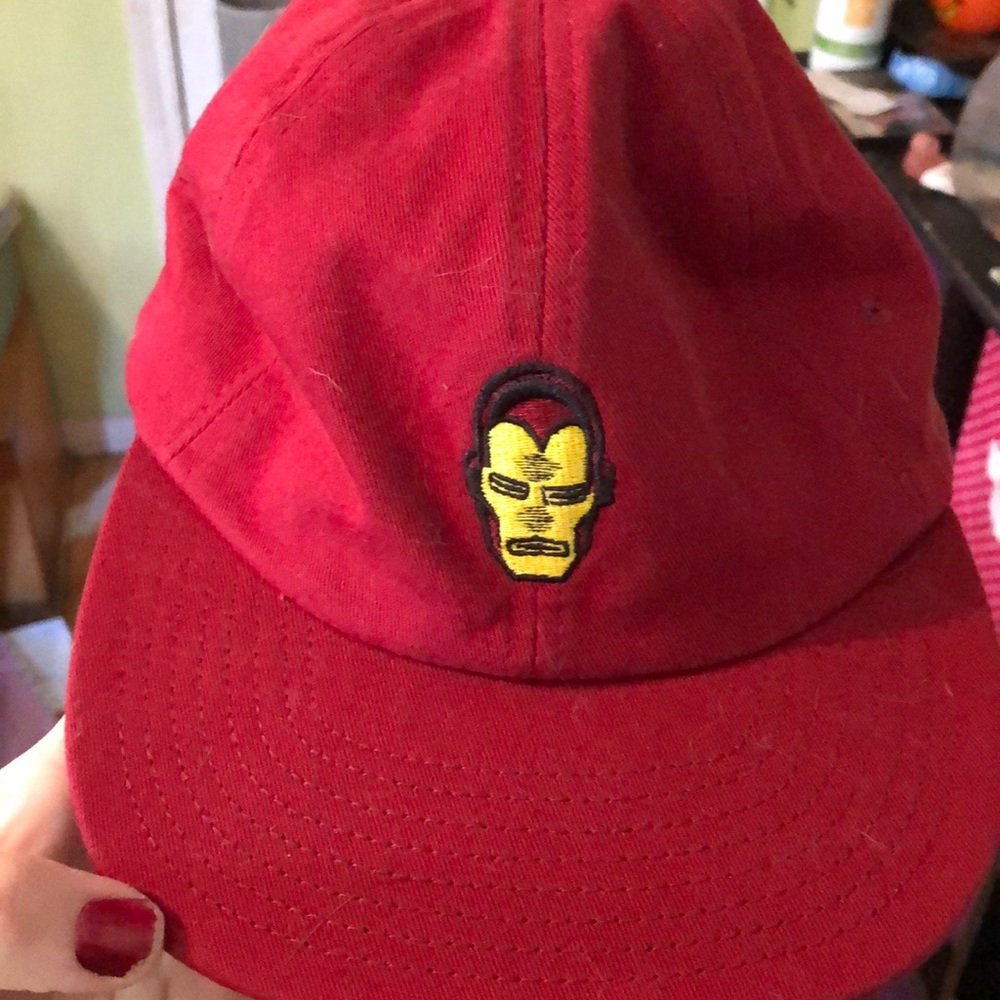 Marvel vans iron man hat
